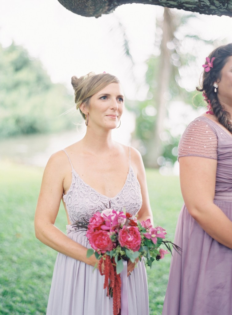 the great romance photo //  hawaii oahu kualoa ranch wedding