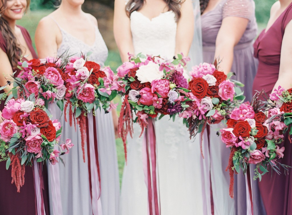 the great romance photo //  hawaii oahu kualoa ranch wedding