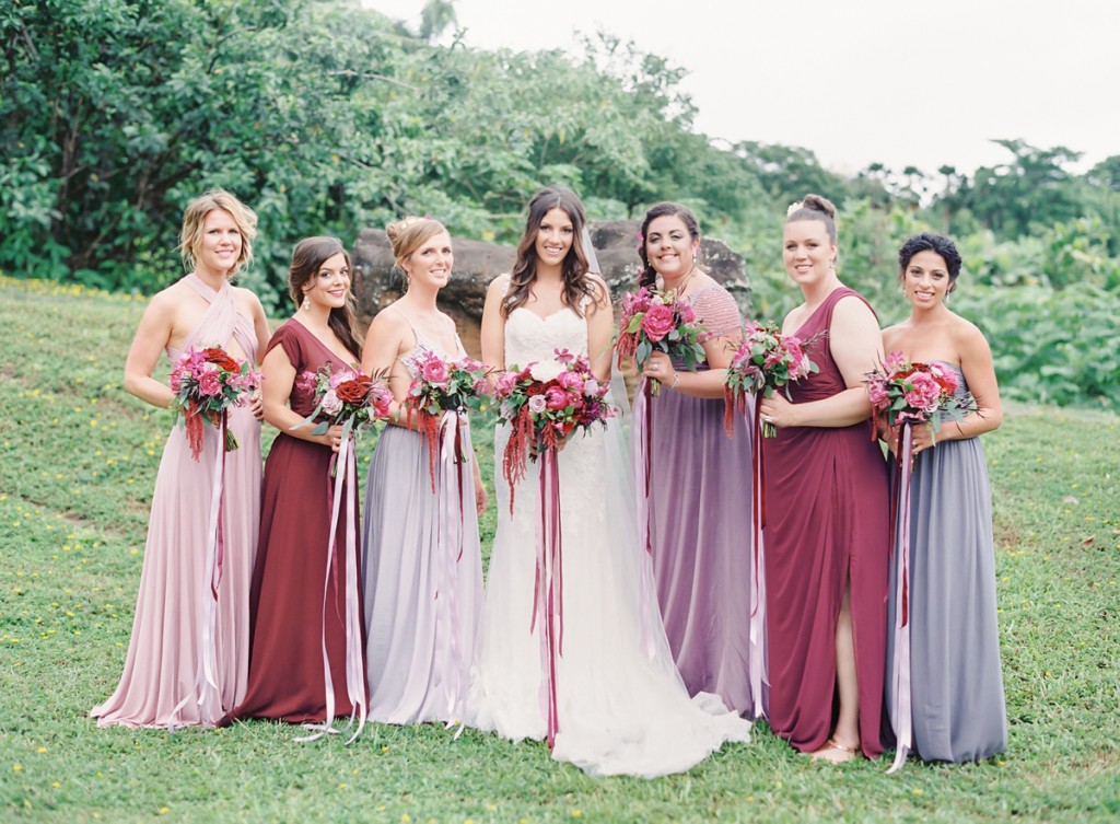 the great romance photo //  hawaii oahu kualoa ranch wedding