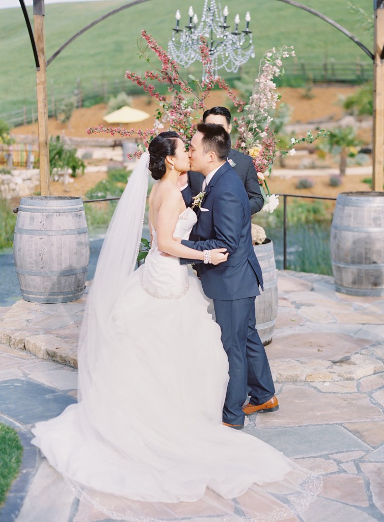 the great romance photo // norcal film wedding photography